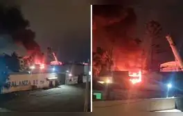 Lurín: incendio de gran magnitud consume grúa en garaje ubicado en el km 40 de la antigua Panamericana Sur