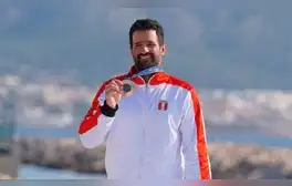 Stefano Peschiera logró la medalla de bronce en vela en los Juegos Olímpicos París 2024