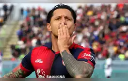 Cagliari definió el futuro de Gianluca Lapadula ante rumores de una salida del peruano a la Serie B