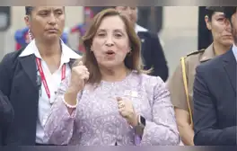 Dina Boluarte asiste a inauguración de hospital en SJM solo con el canal del Estado