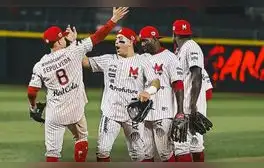 ¡Resistieron el embate! Diablos Rojos del México ganaron 8-6 a los Leones y están 2-0 en los playoffs LMB 2024