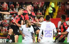 Alajuelense sigue firme en la Copa Centroamericana: venció 2-1 a Comunicaciones y es líder del grupo