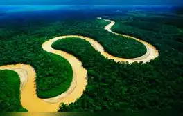 Río Amazonas llega a un nivel bajo de caudal y alerta a Loreto: complica tránsito fluvial e impacta economía regional