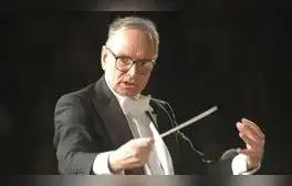 ¿Por qué emociona la música de Ennio Morricone?