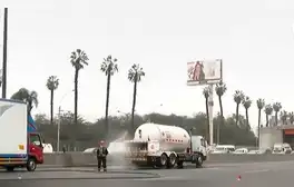Reabren la Panamericana Sur tras 7 horas de cierre por accidente de fuga de gas de camión cisterna en San Borja