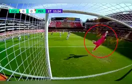 Pedro Gallese se lució con atajadón para negarle el gol a Kendry Páez: Perú respira en Quito