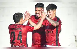 Melgar sigue en la pelea por el Torneo Clausura: el 'Dominó' venció 2-0 a Los Chankas