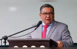 Ministro Juan José Santiváñez propone que la PNP controle los penales del país