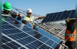Minem insiste en impulsar energías renovables