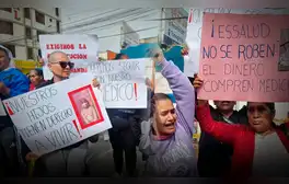 Padres protestan frente a hospital Almenara: denuncian ausencia de pediatra oncológico