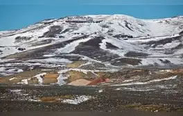 Descubren reservas de litio en un supervolcán que superarían a las de Bolivia: hasta 40 millones de toneladas