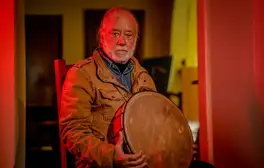 Manongo Mujica: “Que la gente se entretenga o se duerma viendo los temas de Chibolín, es patético”