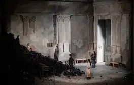 Jean Pierre Gamarra: “El teatro en este país no existe. No tenemos un teatro público. Es un milagro de los privados”