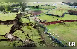 La provincia del Perú que se partió en 2: extraña falla causó una grieta de 2 kilómetros y colapsó 300 metros de carretera