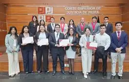 Alumnos de la Universidad de Piura ganan concurso de litigación oral por el 150 Aniversario de la Corte de Piura