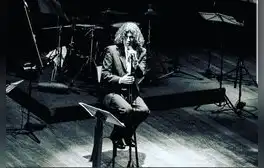 Música, poesía y actitud: “Chaqueta” Piaggio en concierto