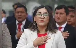 Denuncian que Kelly Portalatino contrató a la hija de su nana en su despacho en el Congreso