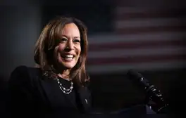 Elecciones en Estados Unidos 2024: Kamala Harris revela que ya emitió su voto por correo