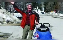 Jean Béliveau, canadiense de 45 años, emprendió un viaje a pie de 11 años que lo llevó a recorrer 64 países y alrededor de 75.000 kilómetros.