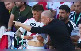 selección peruana, Oliver Sonne