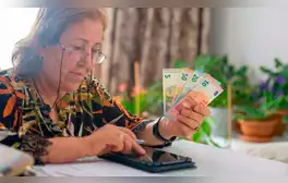 Una mujer jubilada devolverá 3.728,48 euros del complemento a mínimos que cobró en 2021 por donar una vivienda. Foto: iStock