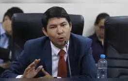 Congresista fujimorista Eduardo Castillo viajó a España en su semana de representación y en plena emergencia por lluvias