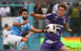 Sporting Cristal y Alianza Lima se enfrentan en el estadio Alberto Gallardo. Foto: Liga 1