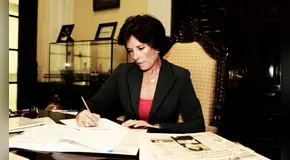 Falleció Lourdes Mendoza Del Solar a los 66 años de edad: fue la primera mujer en ocupar la presidencia del Perú
