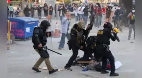 Violentas protestas en Los Ángeles tras redadas migratorias: gases lacrimógenos y enfrentamientos con la Policía se intensifican