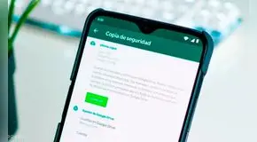 WhatsApp está llenando tu cuenta de Google: así puedes detectarlo y liberar espacio en segundos