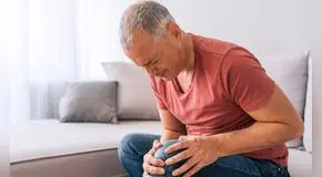 Sin pastillas ni cirugía: científicos descubren una forma fácil de aliviar el dolor de rodilla