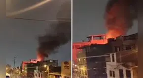 Fuerte incendio afecta vivienda en el Rímac: 10 unidades de bomberos atienden el siniestro