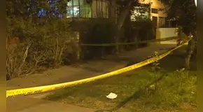 Acribillan a joven al salir de un condominio del Cercado de Lima tras una reunión con amigos