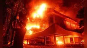 Masivas protestas que dejan 6 muertos y 20 desaparecidos en Indonesia obliga a cancelar aumento de congresistas