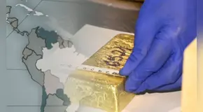 Oro ilegal movería US$12.000 millones en Perú: dólar en caída, salarios informales al alza y brecha histórica con la minería formal
