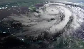 ‘Lorenzo’ irrumpe como el huracán más poderoso de los últimos 30 años ‘Lorenzo’ irrumpe como el huracán más poderoso de los últimos 30 años