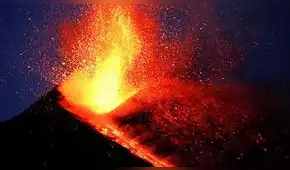 Volcán Etna provoca fuerte sismo de 4.8 que dejó derrumbes y 10 heridos [FOTOS]