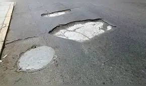 Vecinos denuncian huecos en pistas de Jesús María