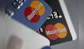Multan a Mastercard por imponer costos artificialmente altos con sus tarjetas