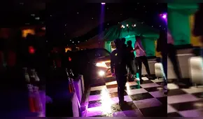 Londres: lo echaron de club nocturno y estrelló su auto contra la puerta