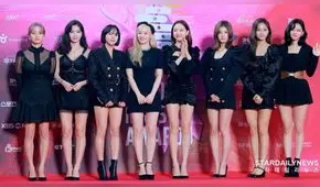 TWICE: broma sobre romance de Momo y Heechul incomoda a integrantes del grupo K-pop [VIDEO]