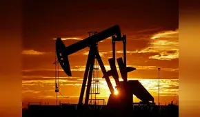 OPEP+  acuerda mantener la producción de petróleo sin cambios, pese al tope de precio de crudo ruso