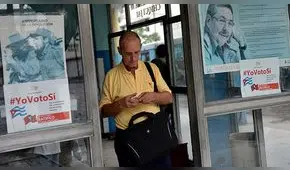 Cuba aprueba Constitución socialista con mayoría aplastante