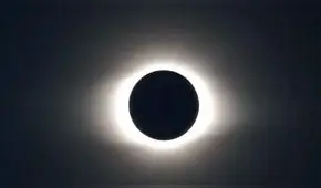 Sur de Perú, Chile y Argentina disfrutaron el eclipse solar en toda su totalidad