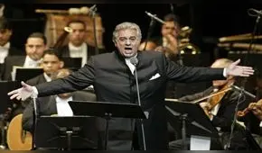 Colectivo feminista pide prohibir concierto de Plácido Domingo tras denuncias por acoso sexual