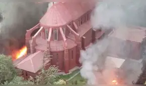 Chile: Incendian Iglesia de la Policía en primera protesta del año [VIDEOS]
