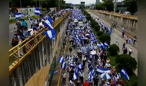 Destitución de maestros provoca protestas y desobediencia estudiantil 