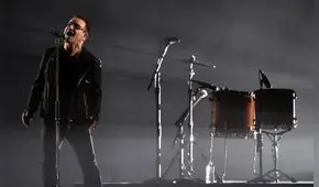 Bono se queda sin voz en concierto