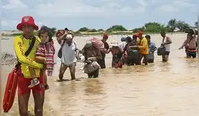 Lluvias torrenciales, tormentas eléctricas y desborde de ríos destruyen el norte del país