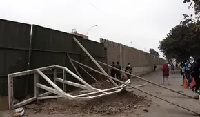 Alumnos de San Marcos formaron cadena humana para impedir el ingreso de los policías [FOTOS]